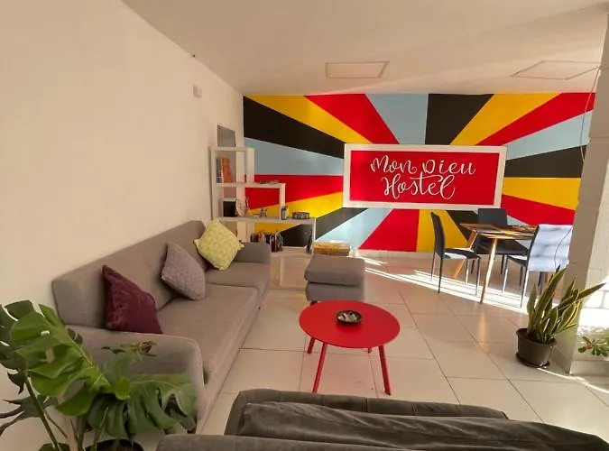 Mondieu Hostel